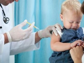 Детей без прививок не примут в школы и детские сады